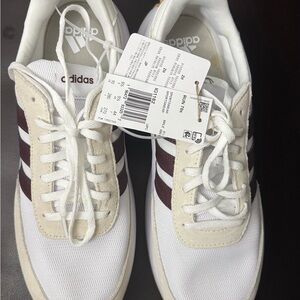 Adidas  Man Run 70s / White and Maroon Athletic Shoes